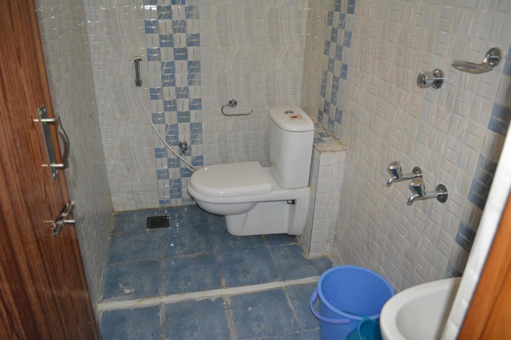 Jp Nivaas Guest House Mayiladuthurai Exterior photo